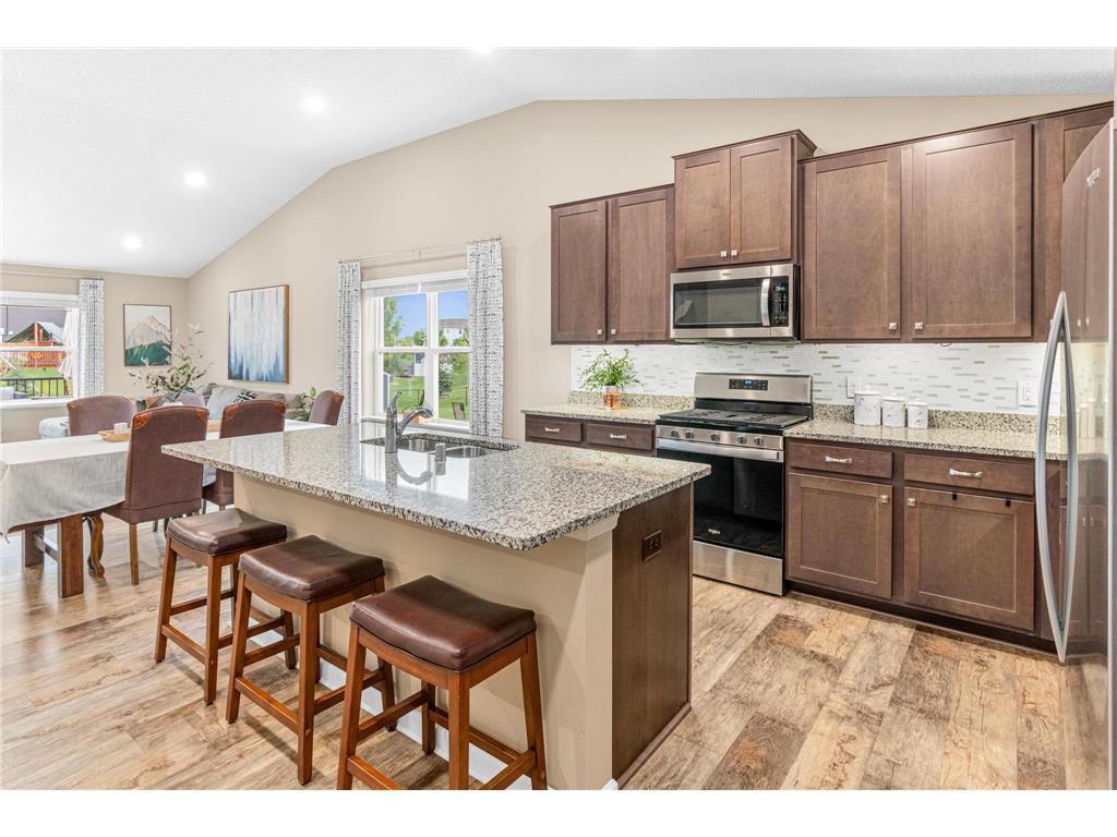 9050 67th Street S, Cottage Grove, MN, 55016 MLS 6543279 Edina Realty