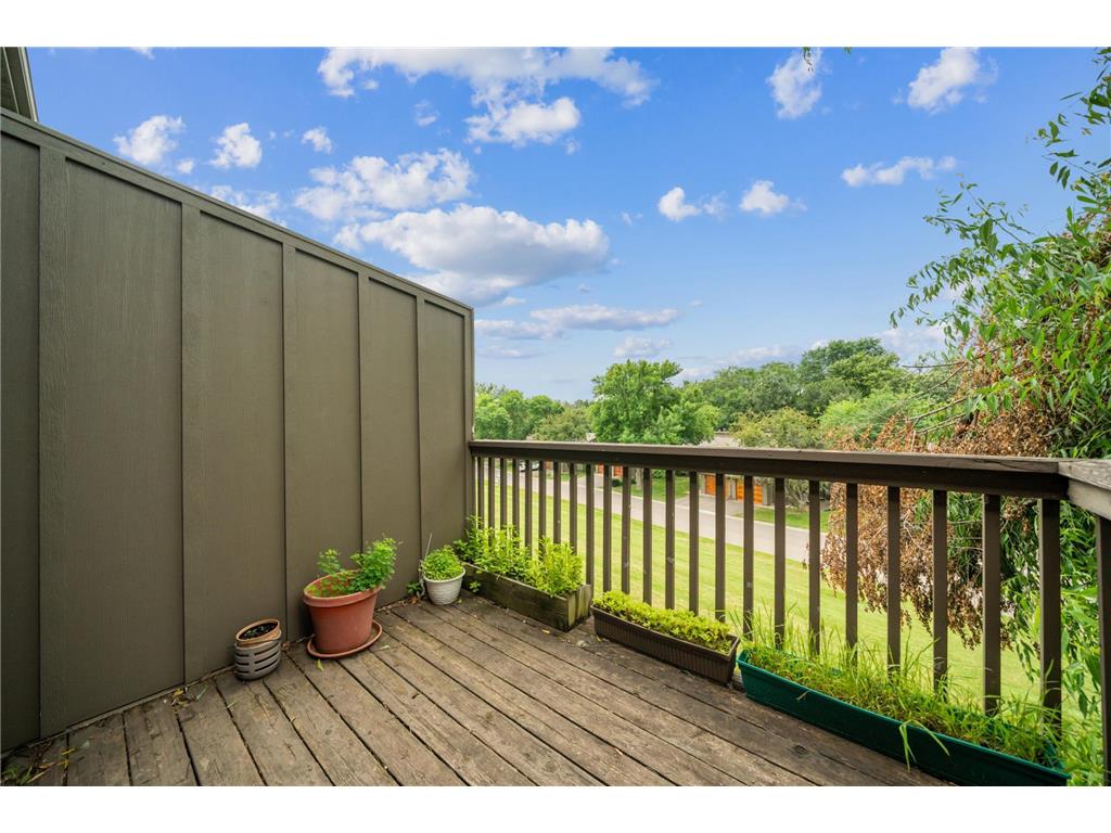 9052 Neill Lake Road #B Eden Prairie MN 55347 6769756 image14