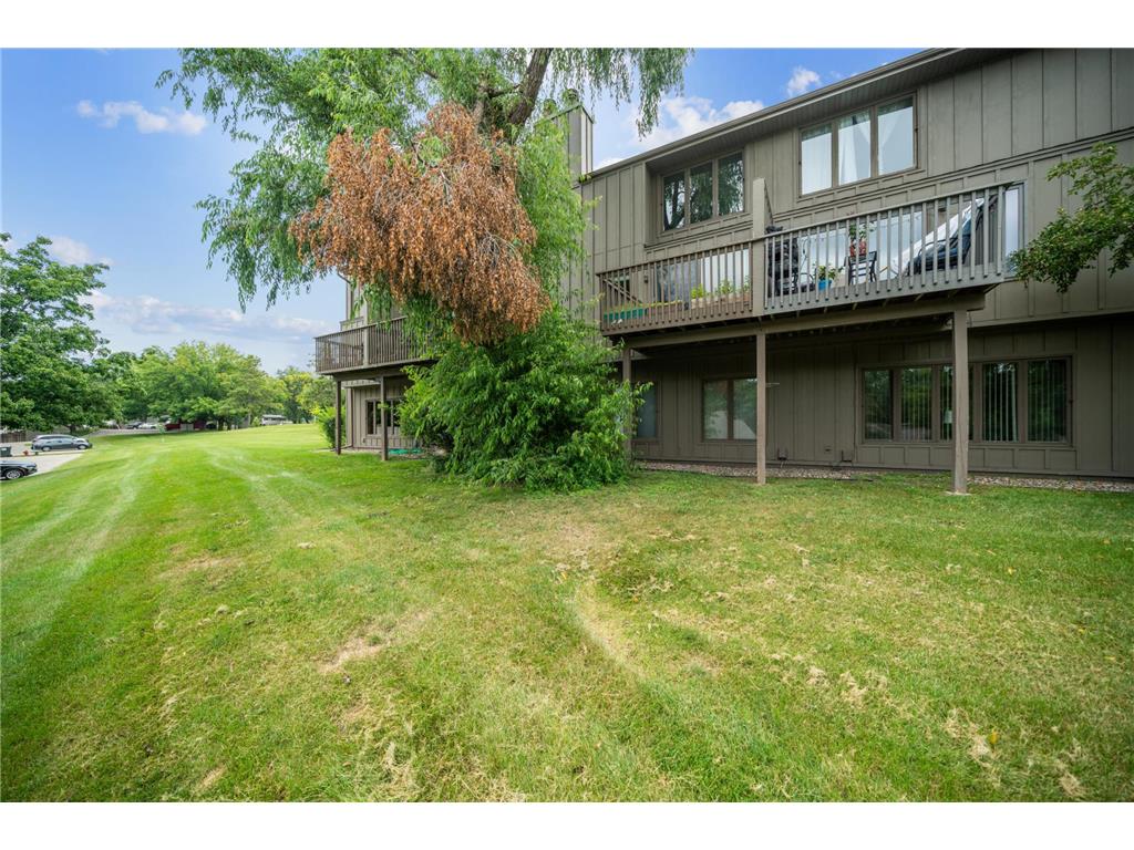 9052 Neill Lake Road #B Eden Prairie MN 55347 6769756 image2