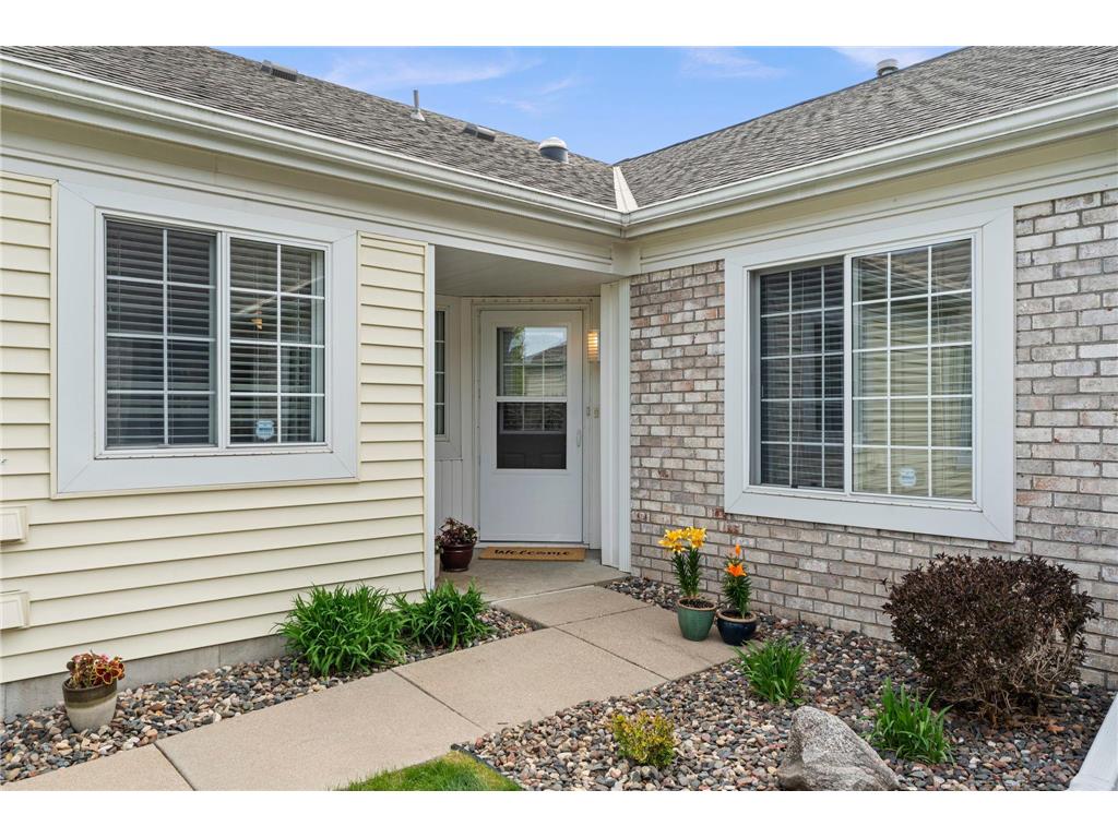 9052 Terra Verde Trail Eden Prairie MN 55347 - Staring 7064101 image2