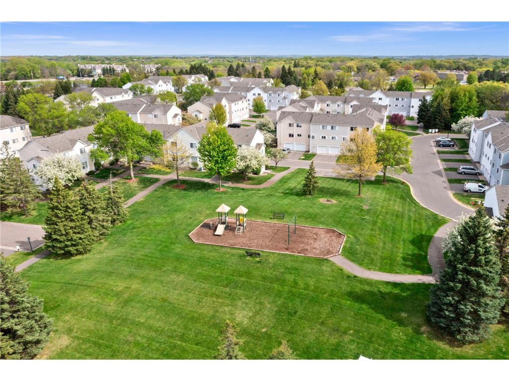 9052 Terra Verde Trail Eden Prairie MN 55347 - Staring 7064101 image33