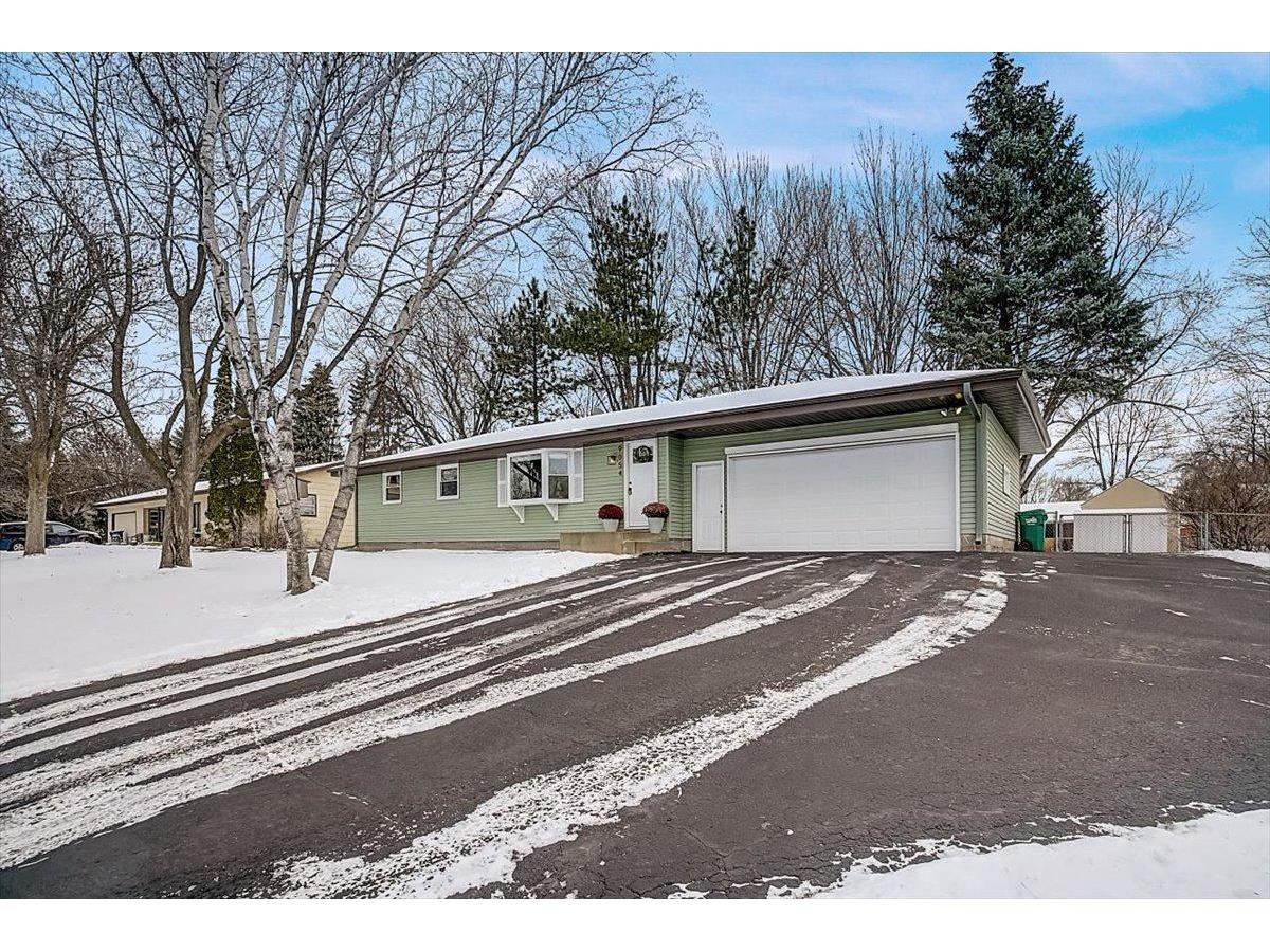 9054 Rice Lake Road, Maple Grove, MN, 55369 MLS 6134048 Edina Realty