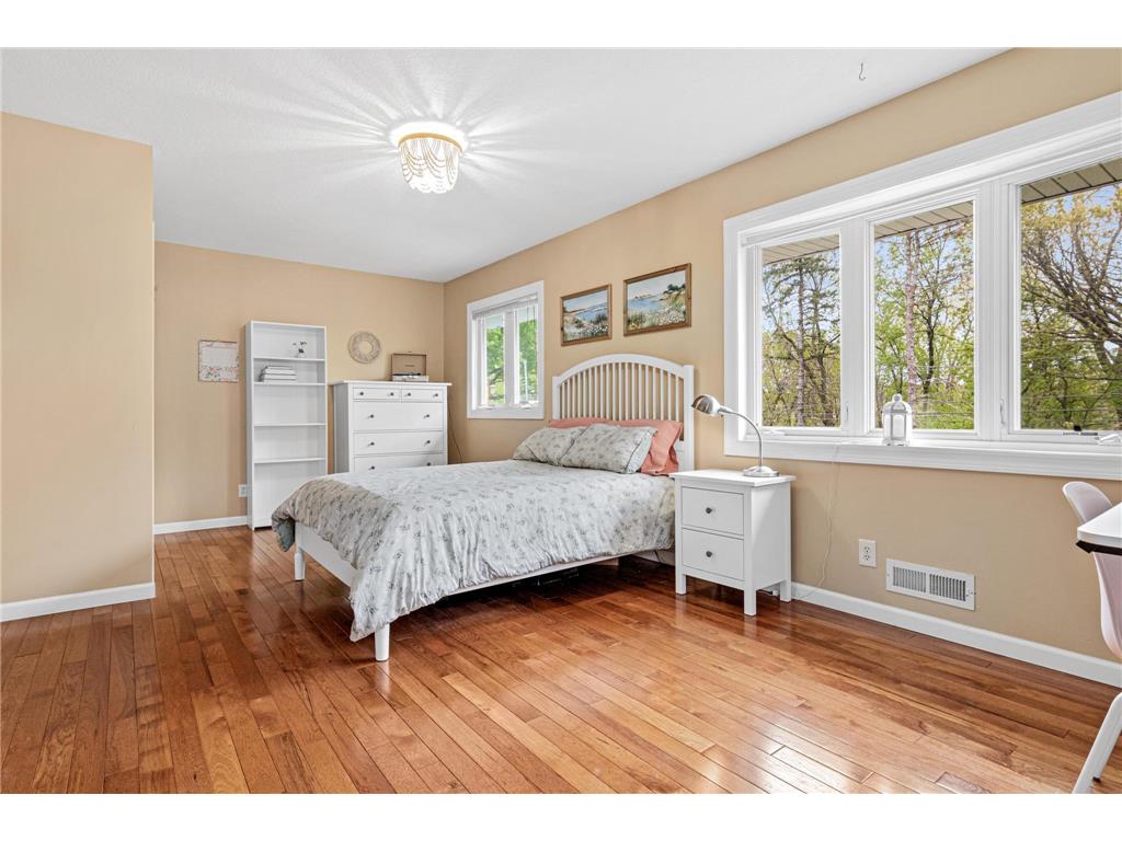 9055 Johnson Avenue S Bloomington MN 55437 7073840 image10