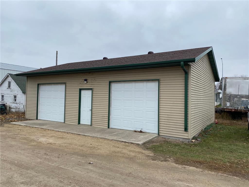 906 6th Avenue Worthington MN 56187 6458619 image1