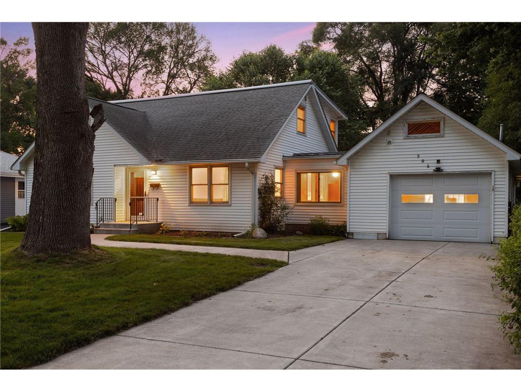 906 6th Street W Hastings MN 55033 6700308 image1