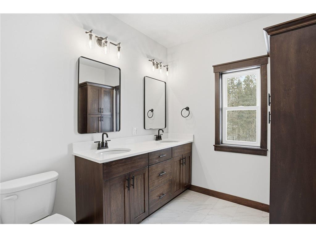 906 Acorn Court Kinnickinnic Twp WI 54016 6825439 image37