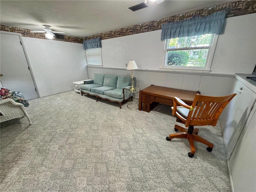 906 Birch Street Marshall MN 56258 7086166 image17