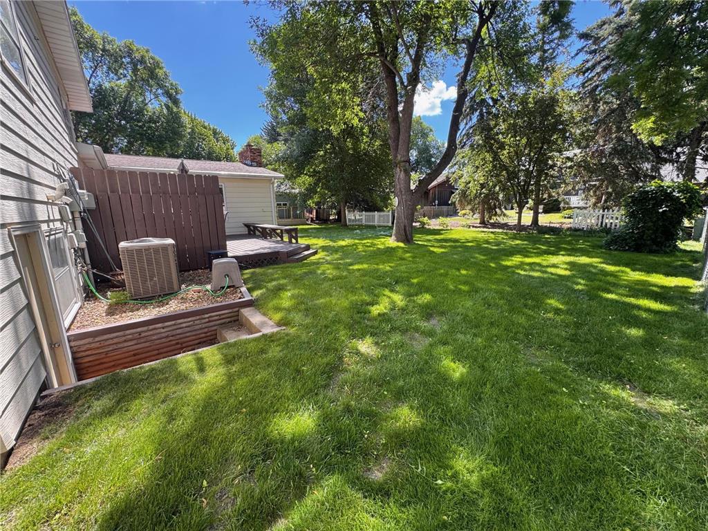 906 Birch Street Marshall MN 56258 7086166 image21