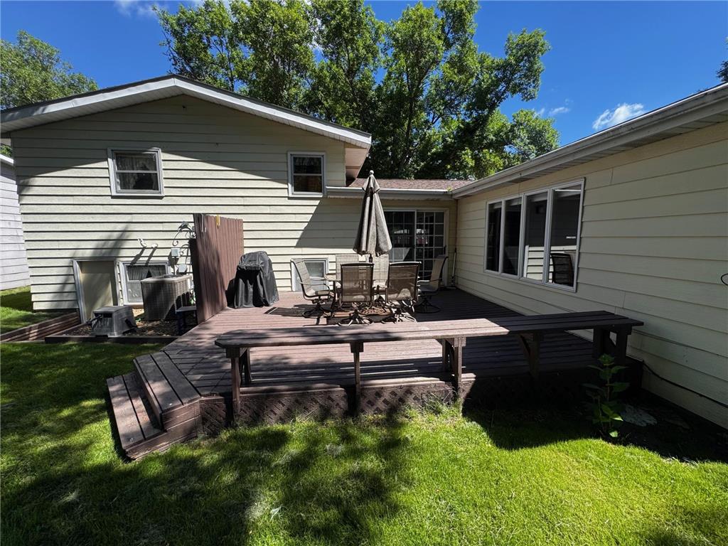 906 Birch Street Marshall MN 56258 7086166 image23