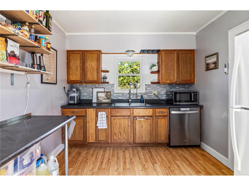 906 Cameron Street Eau Claire WI 54703 7069439 image14