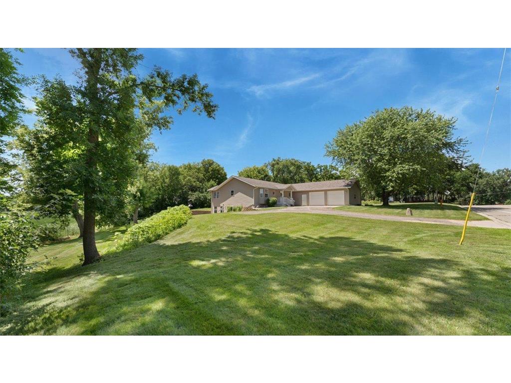 906 E Lake Street Osakis MN 56360 6757170 image1