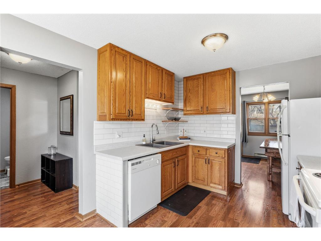 906 Galtier Street Saint Paul MN 55117 7054550 image14