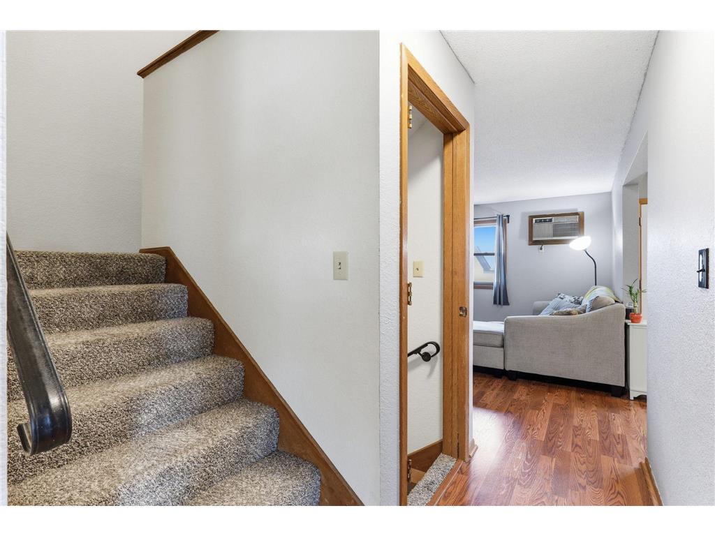 906 Galtier Street Saint Paul MN 55117 7054550 image17