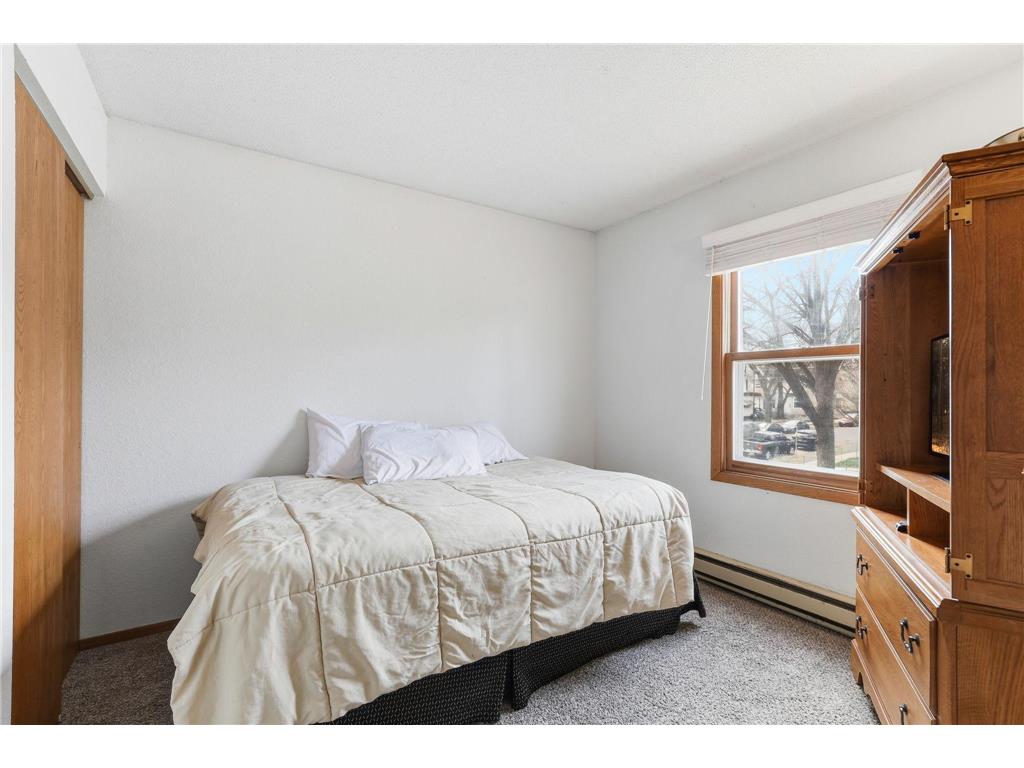 906 Galtier Street Saint Paul MN 55117 7054550 image19