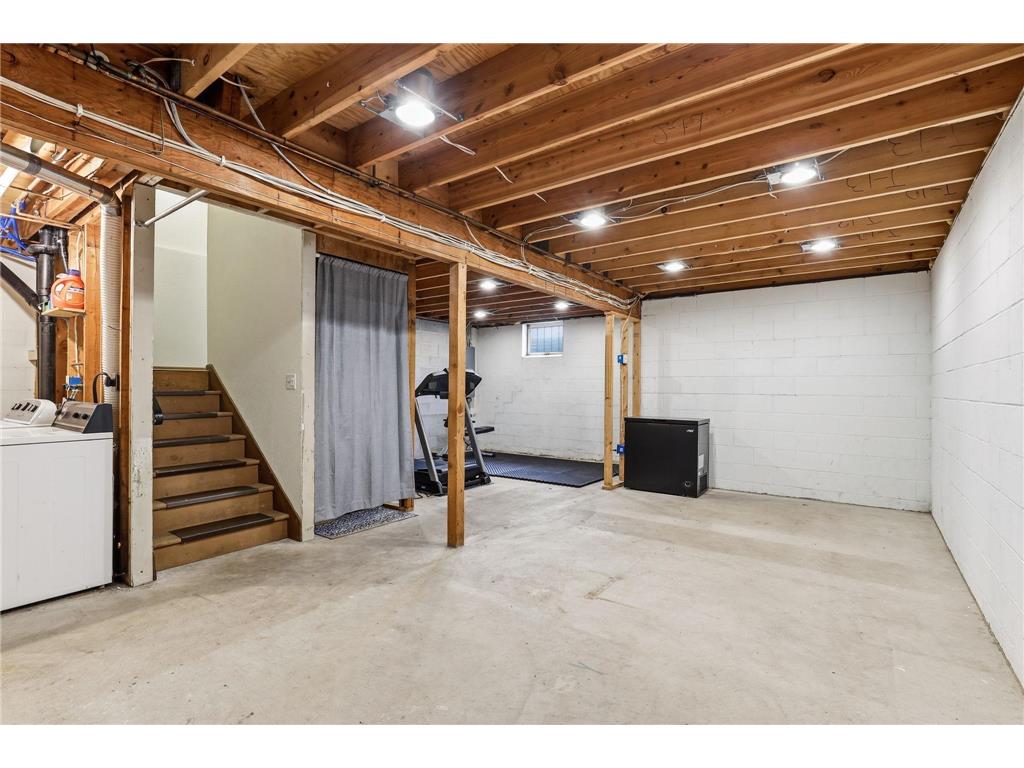 906 Galtier Street Saint Paul MN 55117 7054550 image26