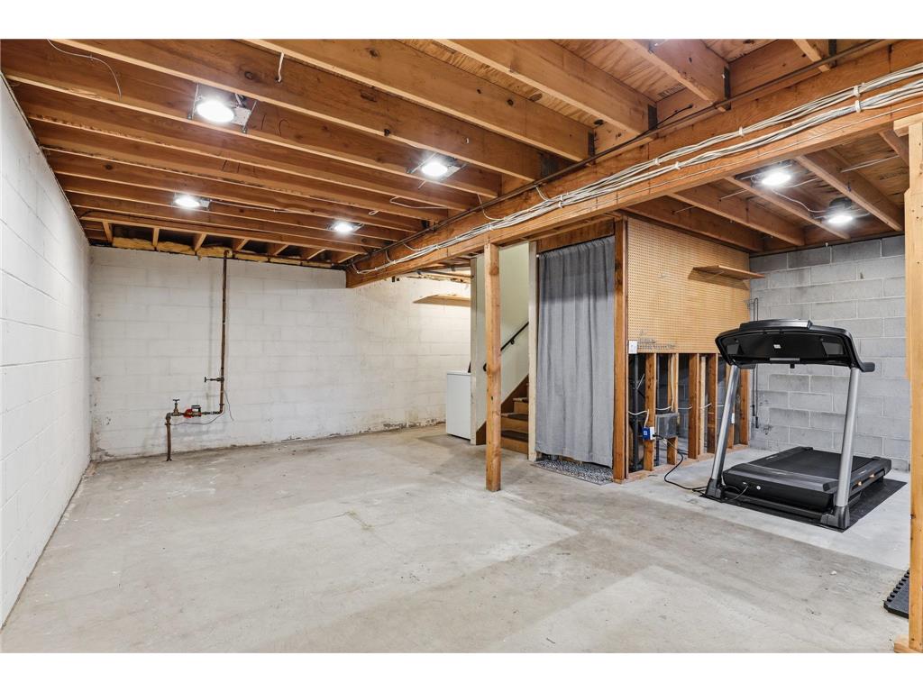 906 Galtier Street Saint Paul MN 55117 7054550 image27