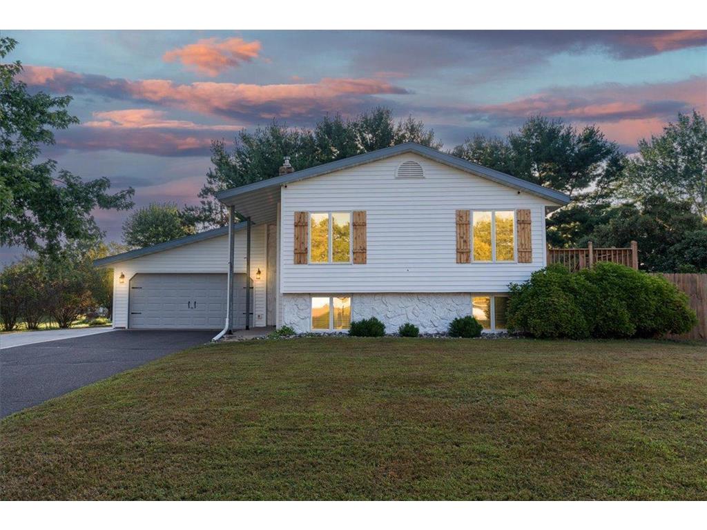 906 Maple Drive Osceola WI 54020 6780551 image1