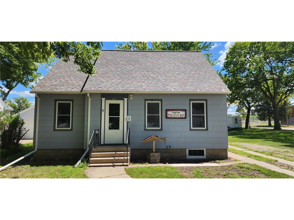 906 N Prairie Avenue Fairmont MN 56031 6582246 image1
