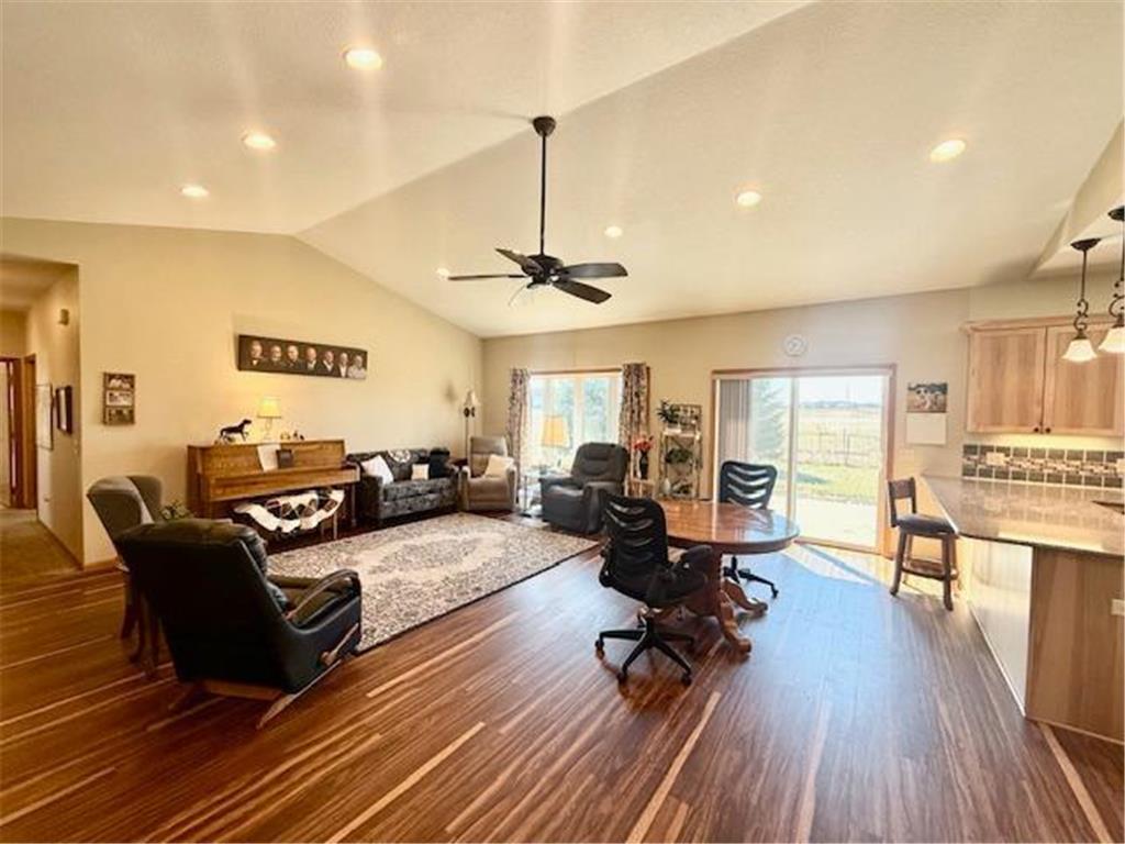 906 Sunrise Boulevard Redwood Falls MN 56283 7053151 image21