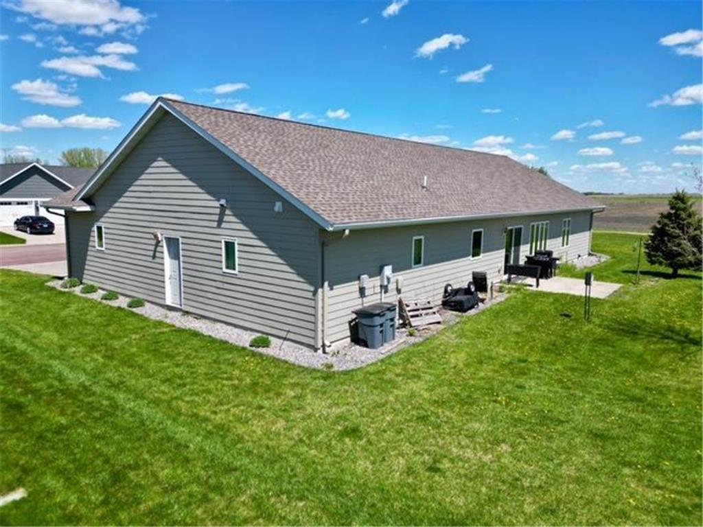 906 Sunrise Boulevard Redwood Falls MN 56283 7053151 image4