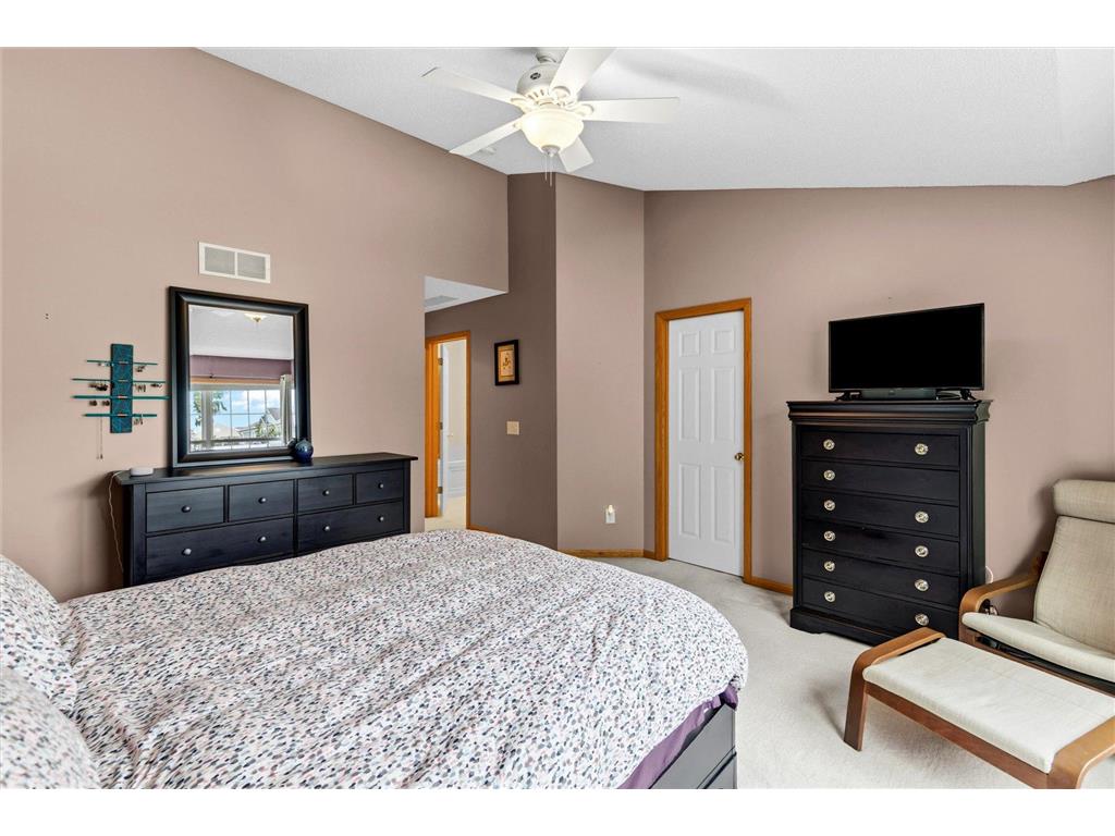 906 Village Parkway Circle Pines MN 55014 7100048 image11