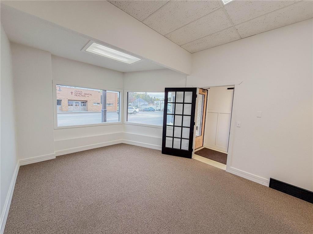 906 W Lincoln Avenue Olivia MN 56277 6805385 image19