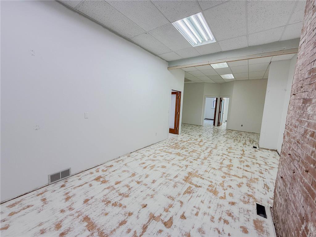 906 W Lincoln Avenue Olivia MN 56277 6805385 image26