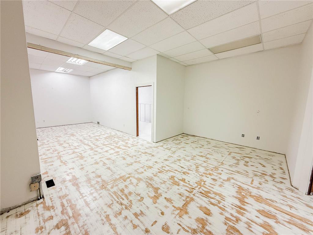 906 W Lincoln Avenue Olivia MN 56277 6805385 image32