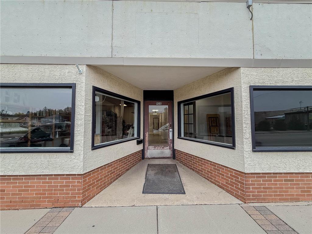 906 W Lincoln Avenue Olivia MN 56277 6805385 image4