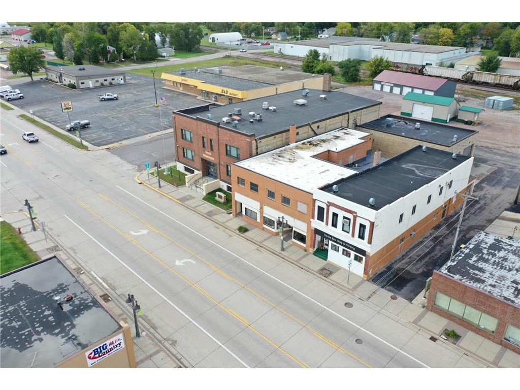 906 W Lincoln Avenue Olivia MN 56277 6805385 image55