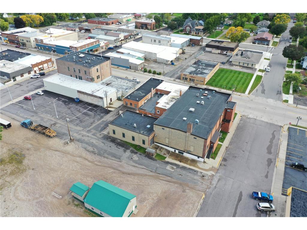 906 W Lincoln Avenue Olivia MN 56277 6805385 image61