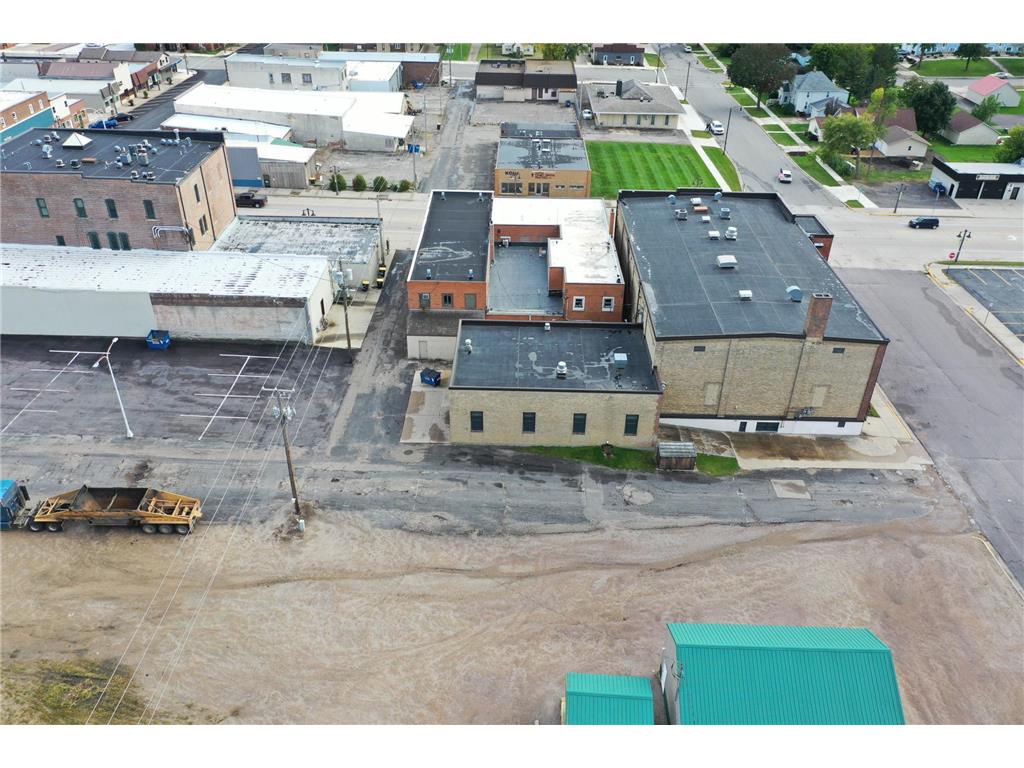 906 W Lincoln Avenue Olivia MN 56277 6805385 image63