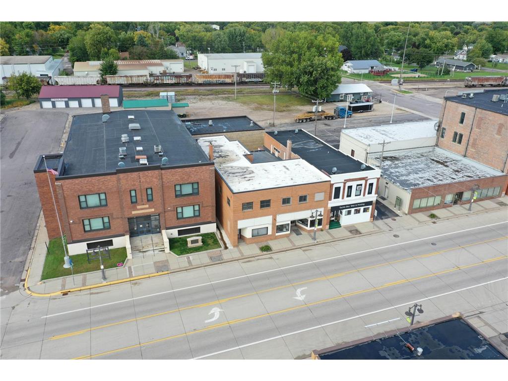 906 W Lincoln Avenue Olivia MN 56277 6805385 image64