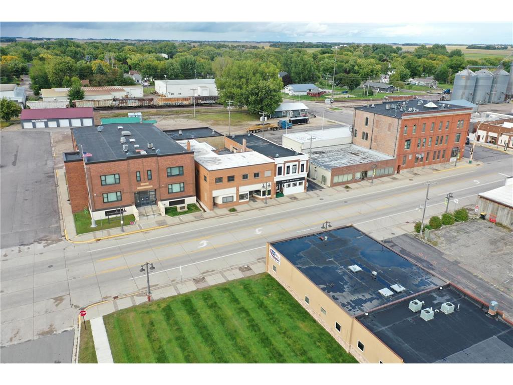 906 W Lincoln Avenue Olivia MN 56277 6805385 image65