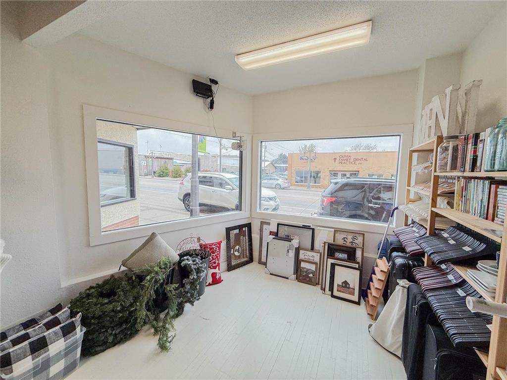 906 W Lincoln Avenue Olivia MN 56277 6805385 image9