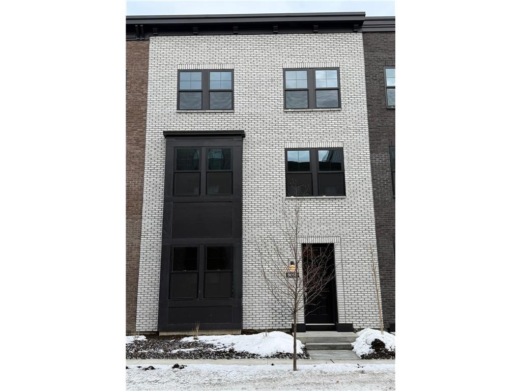 906 Woodlawn Avenue #F Saint Paul MN 55116 7020004 image1