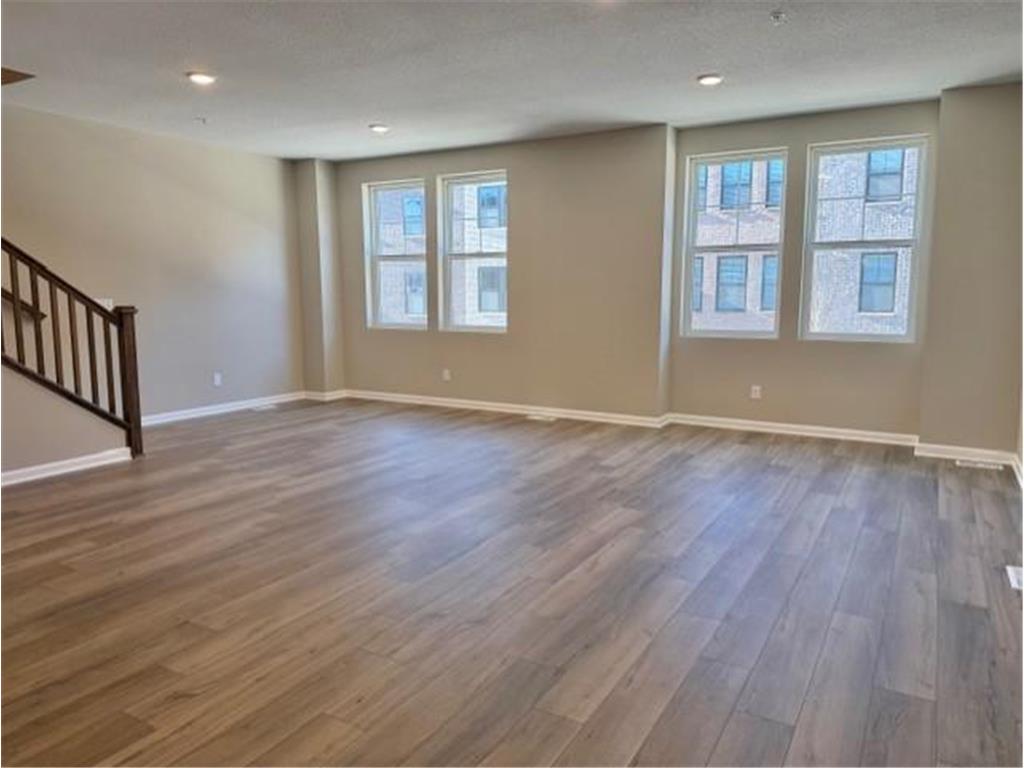 906 Woodlawn Avenue #F Saint Paul MN 55116 7020004 image18