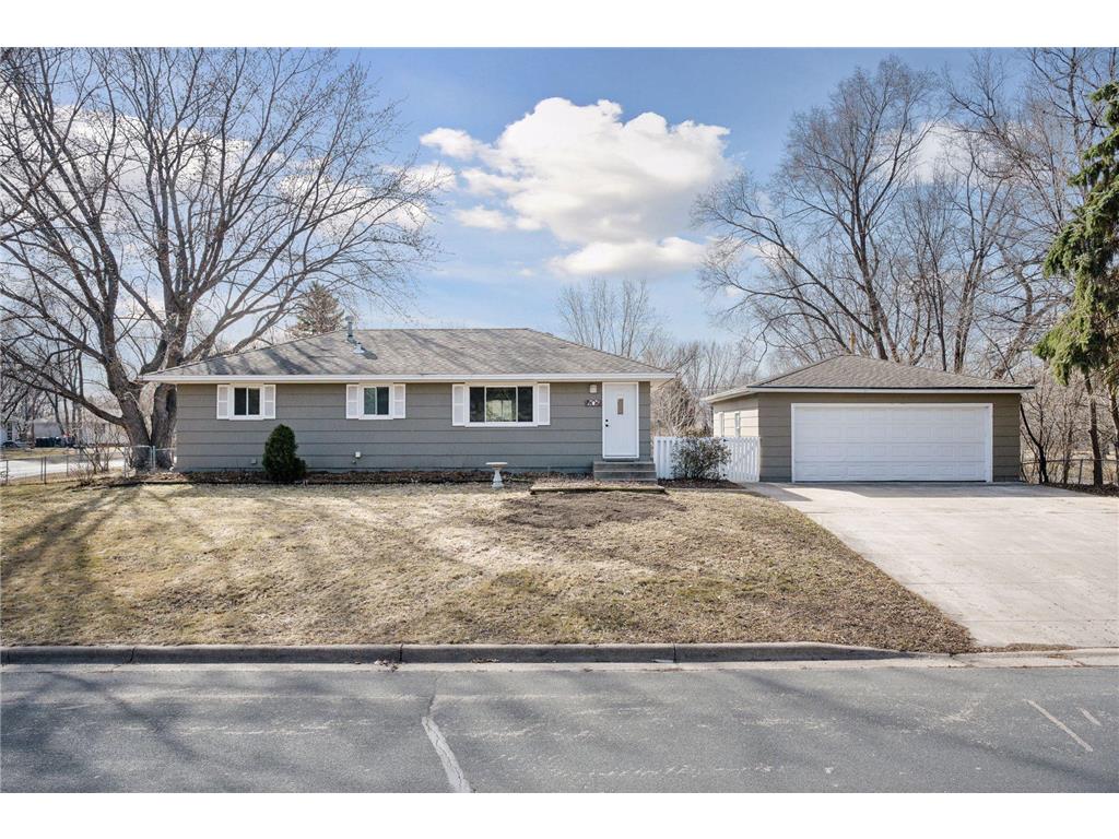 906 paul parkway Blaine MN 55434 6496218 image1