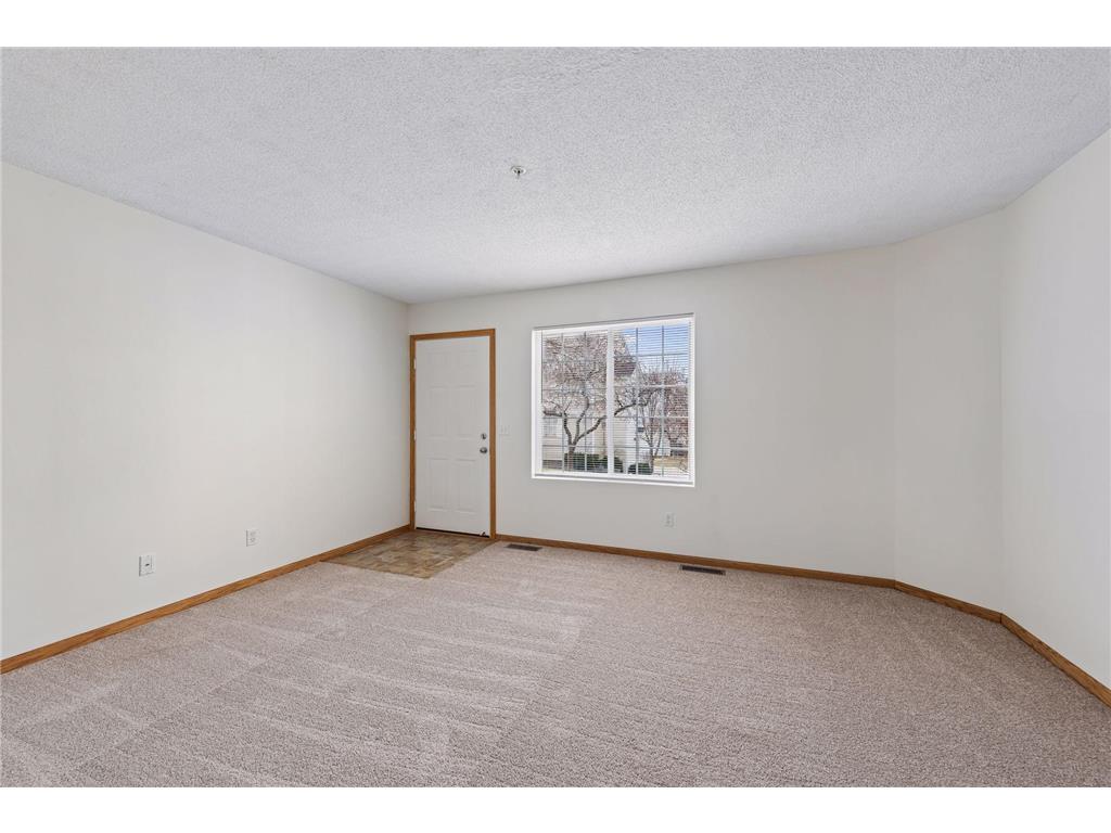 9060 Scarlet Globe Drive Eden Prairie MN 55347 7039654 image5