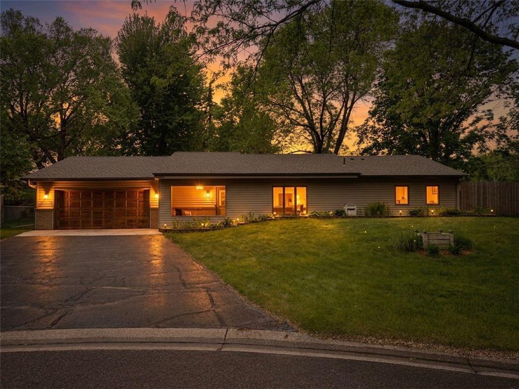 9069 Jeffery Avenue S Cottage Grove MN 55016 7024382 image1