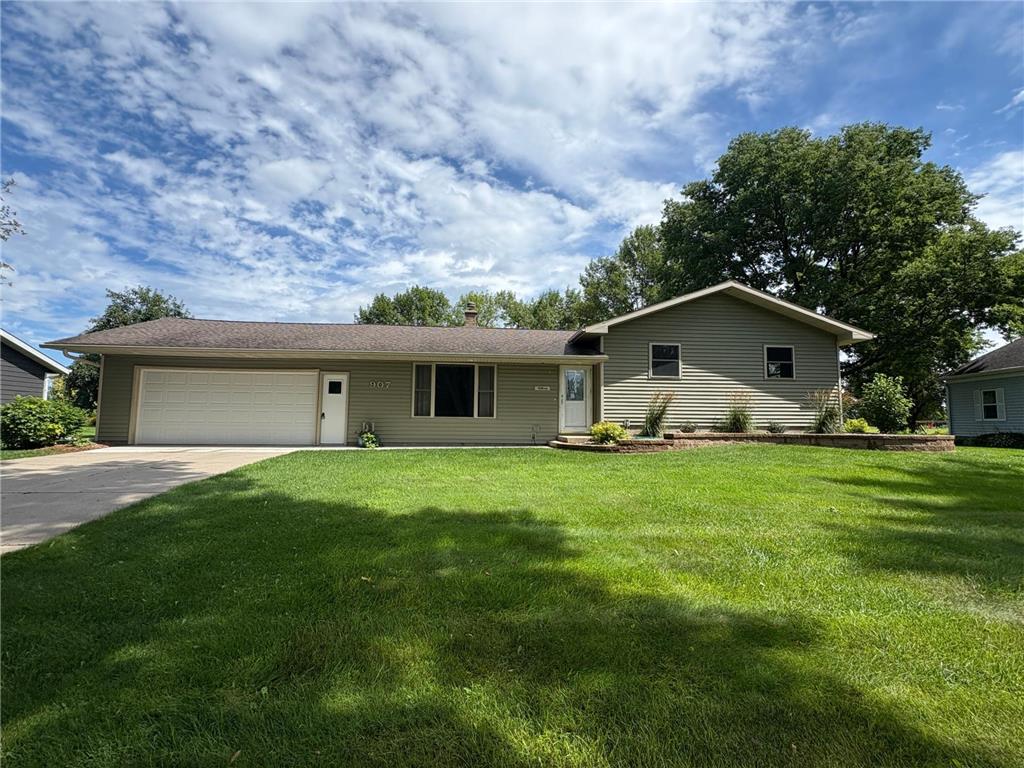 907 10th Street S Benson MN 56215 6776201 image1