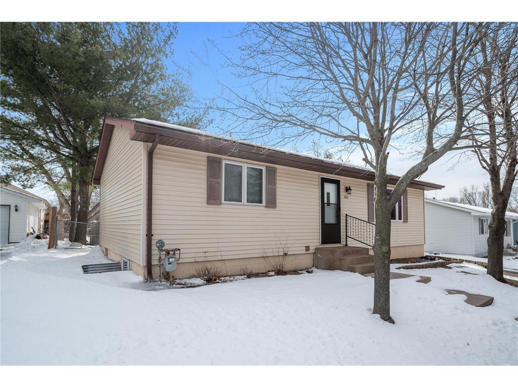 907 10th Street SW Forest Lake MN 55025 6503838 image1