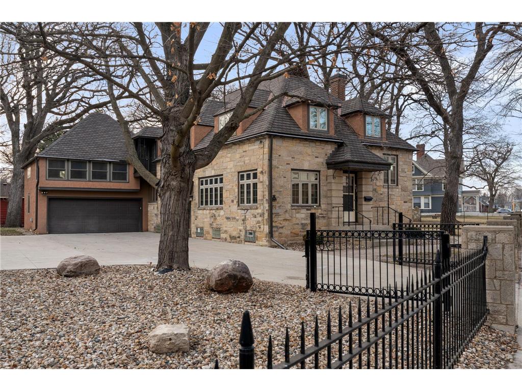 907 1st Drive NW Austin MN 55912 7042250 image1