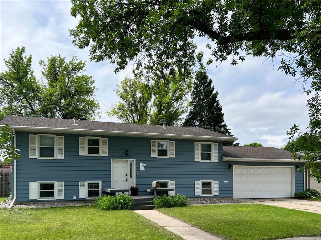 907 22nd Avenue S Moorhead MN 56560 6739040 image1