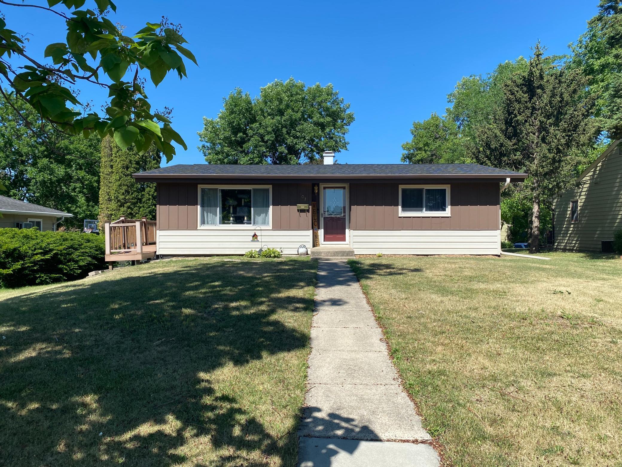 907 3rd Avenue, Madison, MN 56256 MLS 6015887 Edina Realty