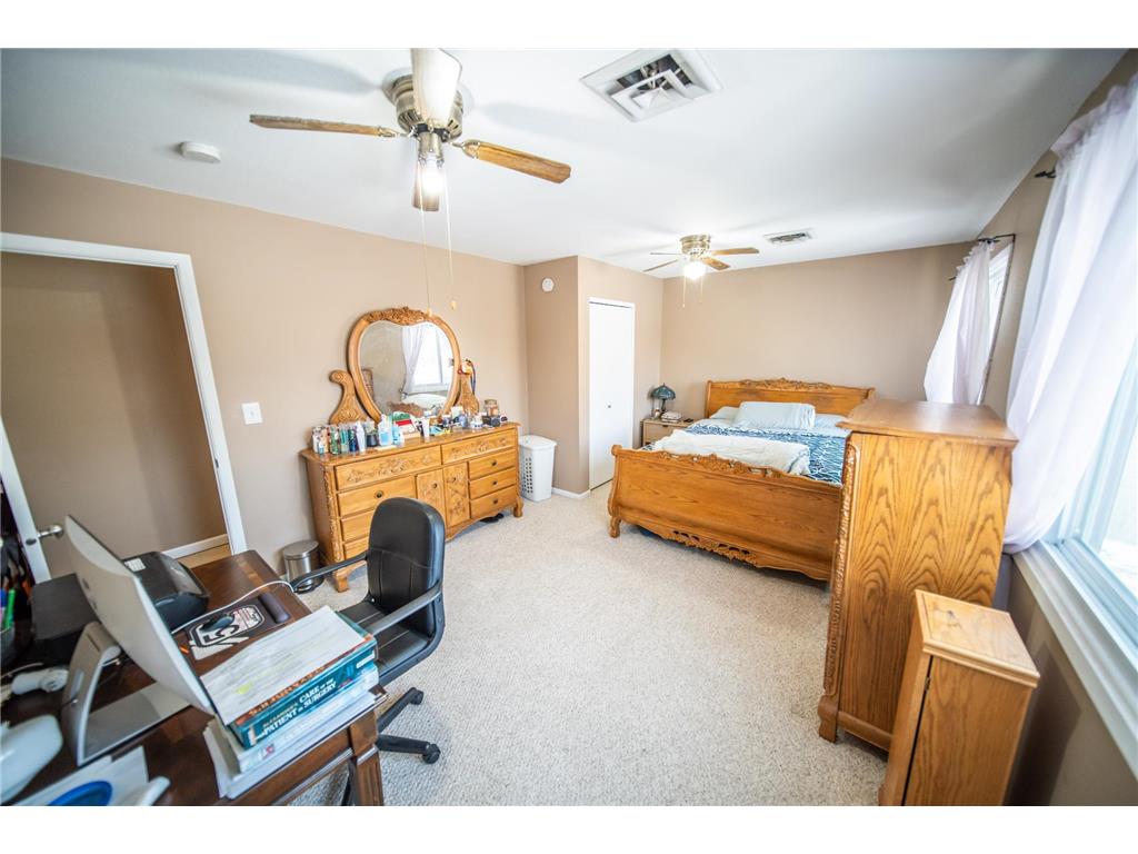 907 40th Street NW Rochester MN 55901 7002049 image25