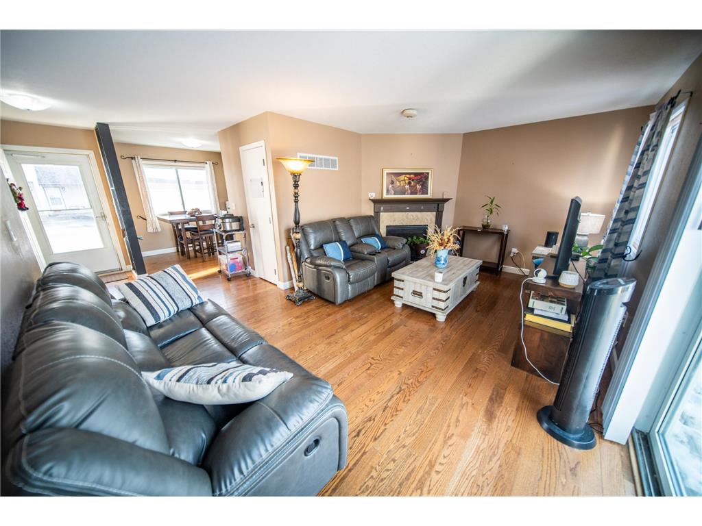 907 40th Street NW Rochester MN 55901 7002049 image3