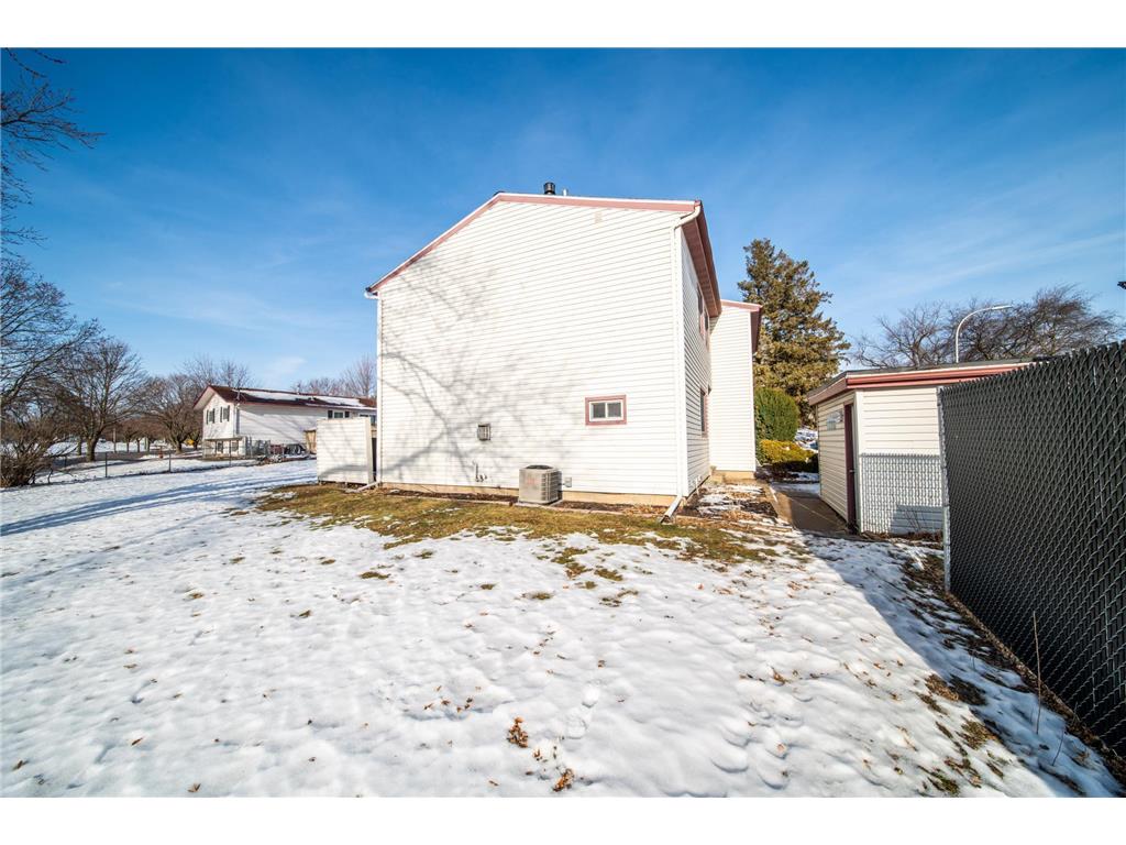 907 40th Street NW Rochester MN 55901 7002049 image37