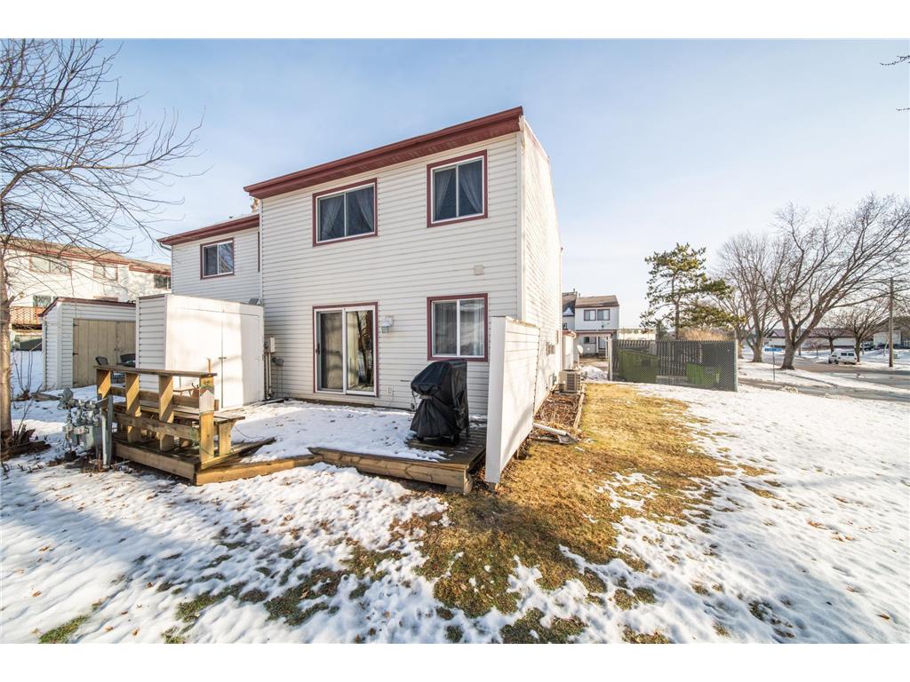 907 40th Street NW Rochester MN 55901 7002049 image40