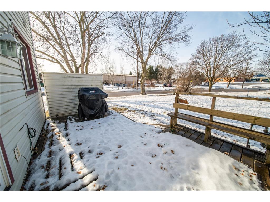 907 40th Street NW Rochester MN 55901 7002049 image44